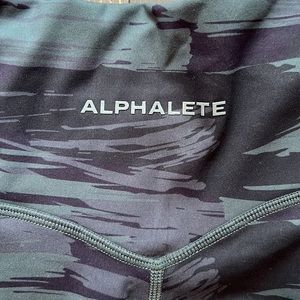 Alphalete Criss Cross Band Leggings (Large)